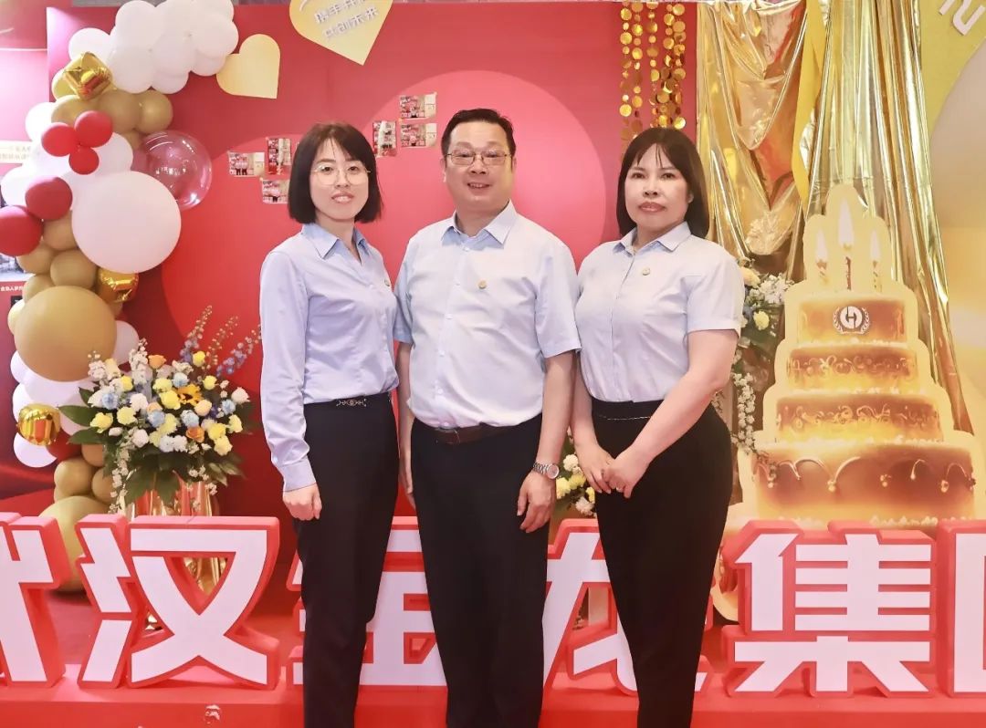 谁来一碗红烧肉，腾耀金龙挺鄂猪